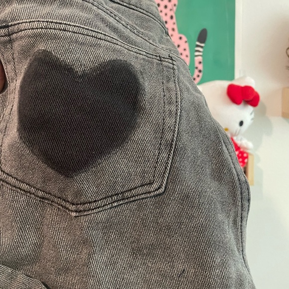 Adika heart shorts - Picture 3 of 5